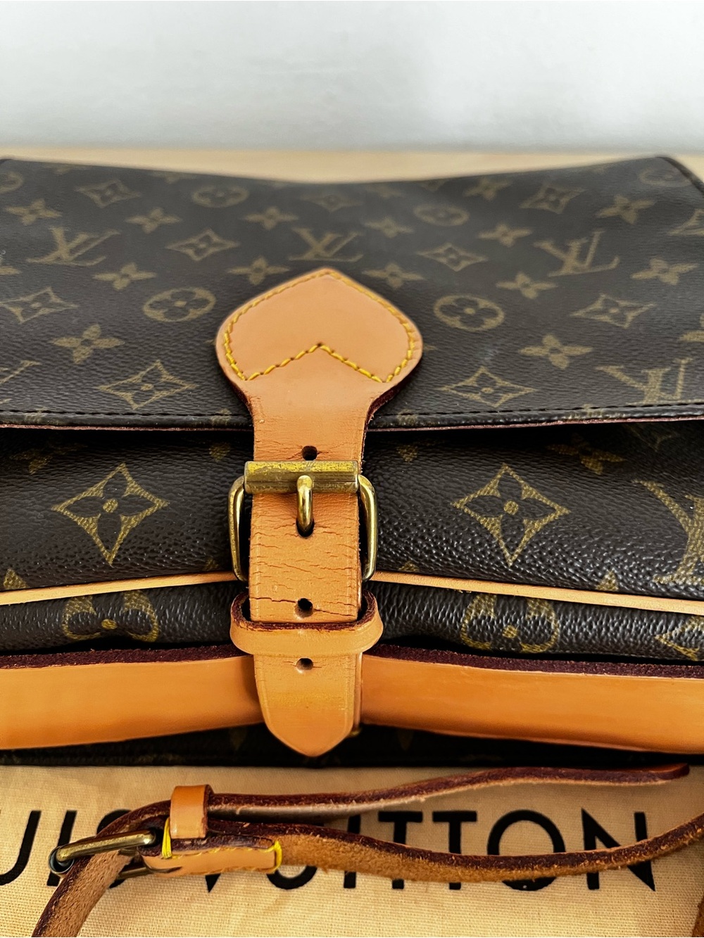 Louis Vuitton Monogram Cartouchiere Crossbody GM 1993 - Picture 9 of 17
